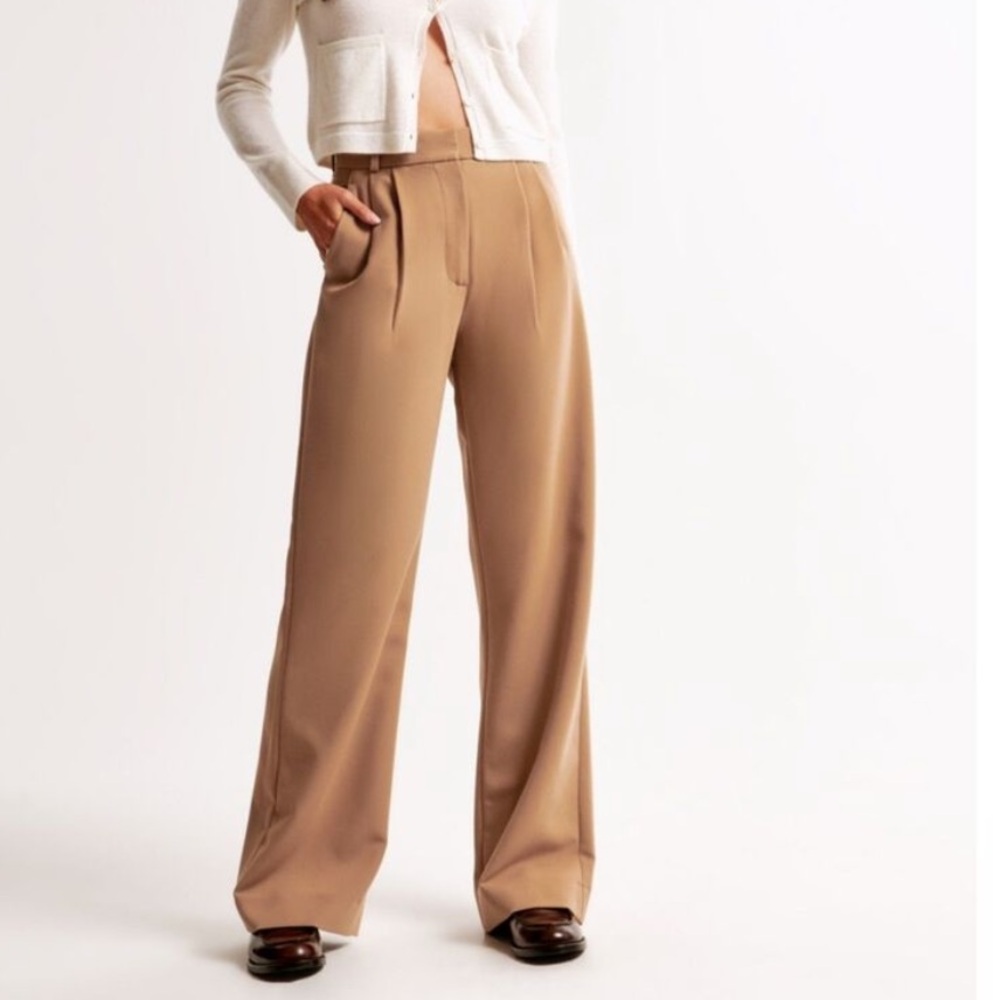 Abercrombie & Fitch Tailored Wide Leg Trousers